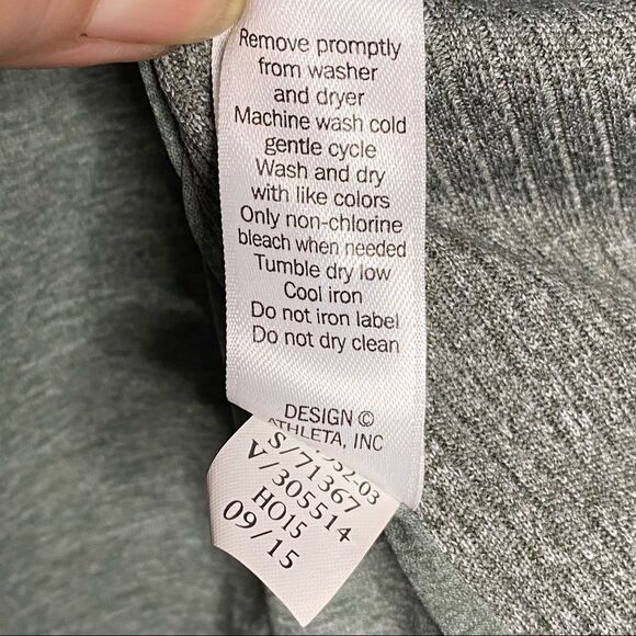 Athleta Puffy Vest XXS EUC - Picture 5 of 7